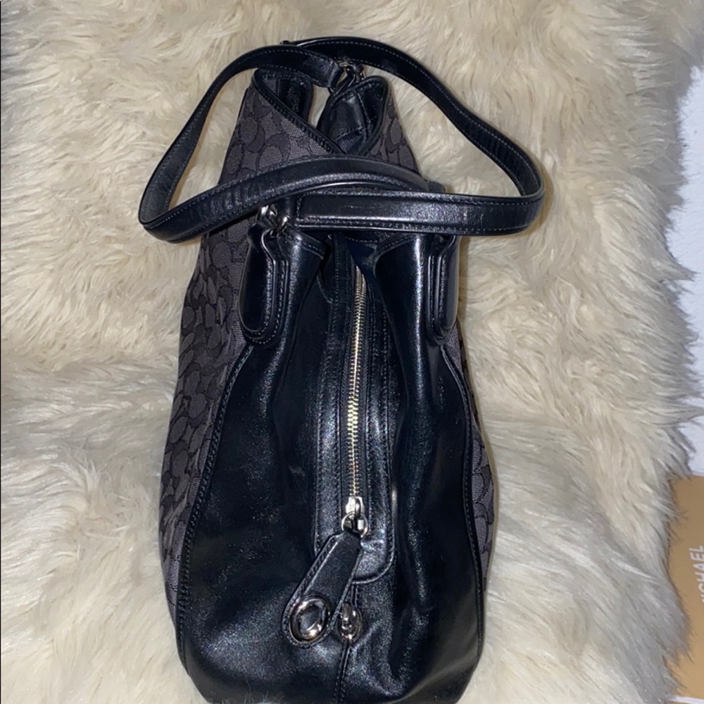 Coach Handbag - Picture 2 of 4